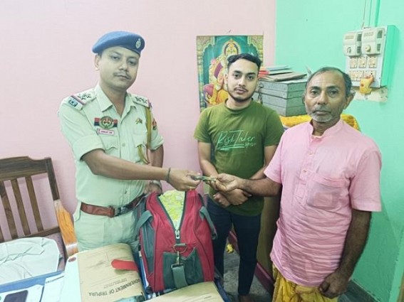 Battala Police recovered a lost bag within few hours of incident Battala Police recovered a lost bag within few hours of incident